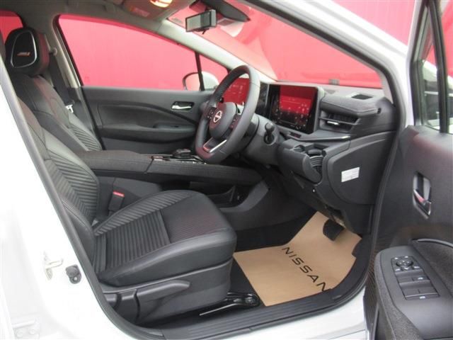 Nissan AURA 2022-11 195240-3
