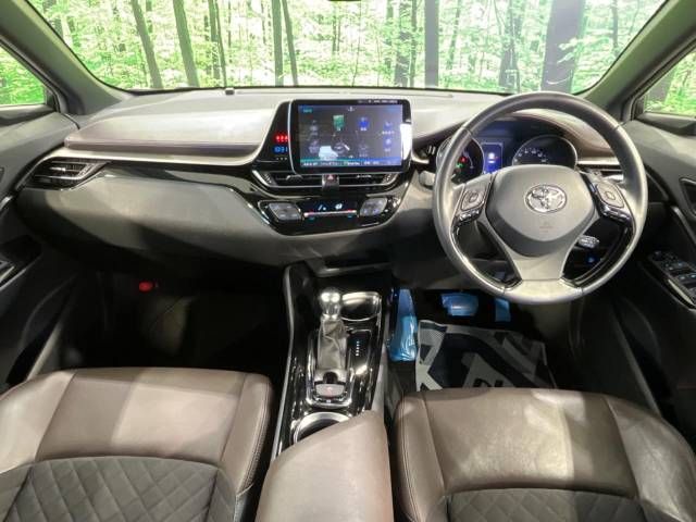 Toyota C-HR 2017-03 191951-1