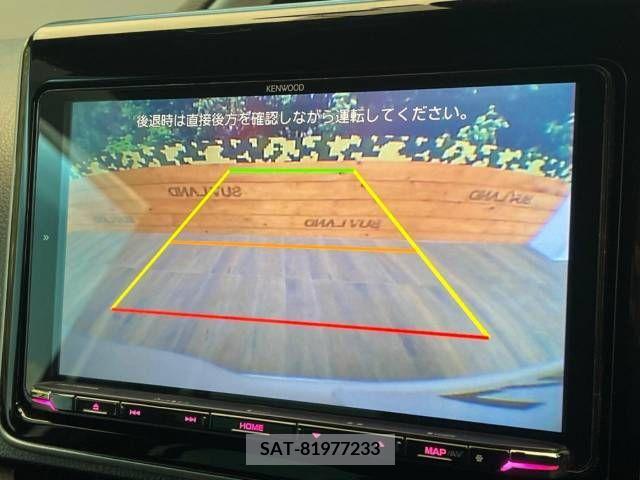 Toyota VOXY 2021-12 288921-3