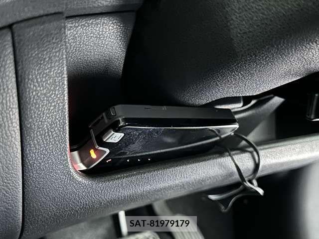 Nissan NOTE 2014-08 227357-17
