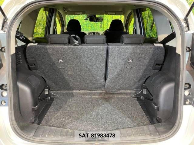 Nissan NOTE 2017-06 305393-11
