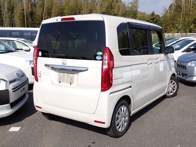 Honda N BOX 2018-03 187736-2