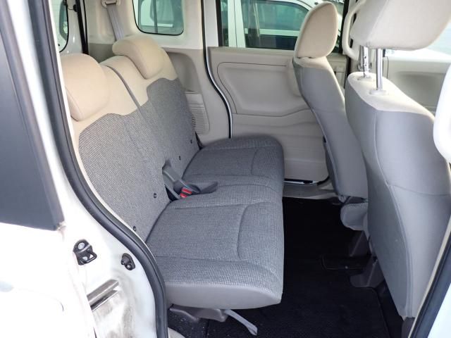 Honda N BOX 2018-03 187736-11