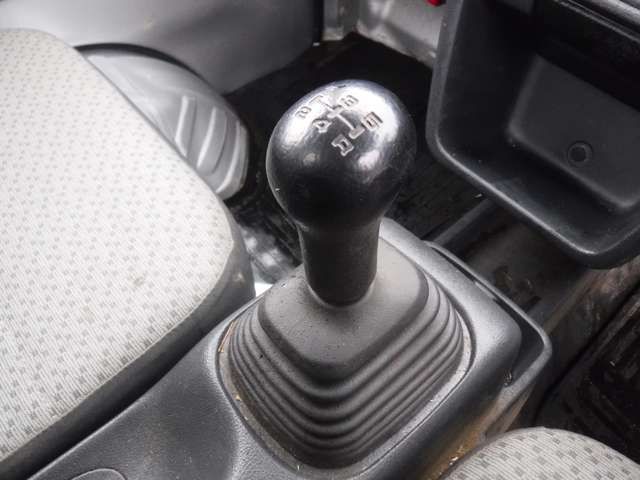 Suzuki CARRY TRUCK 2016-02 8437-5