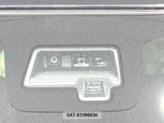 Suzuki SPACIA 2019-08 237724-2