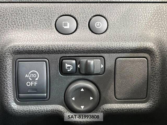 Nissan NOTE 2014-12 248928-7