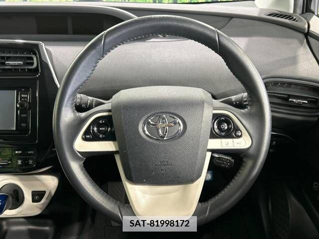 Toyota PRIUS 2016-03 366342-11