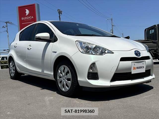 Toyota AQUA 2014-02 291880-7
