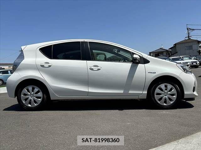 Toyota AQUA 2014-02 291880-11