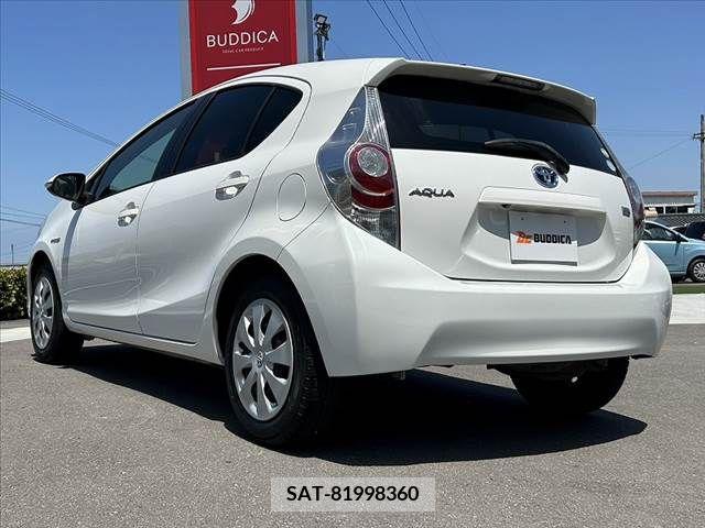 Toyota AQUA 2014-02 291880-12