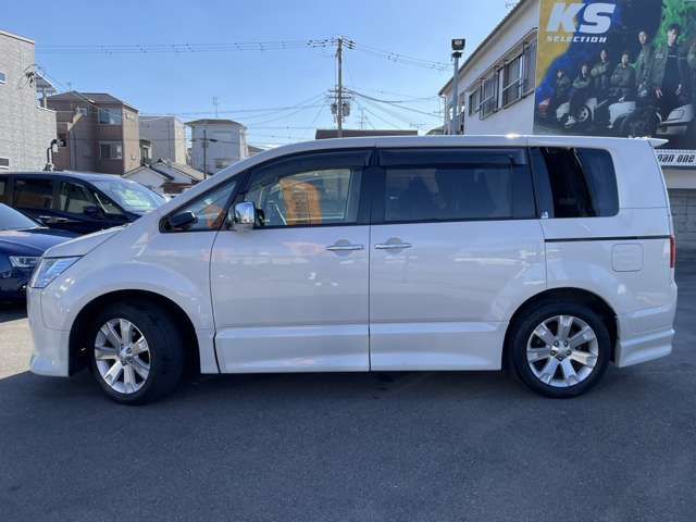 Mitsubishi DELICA D5 2013-03 180439-4