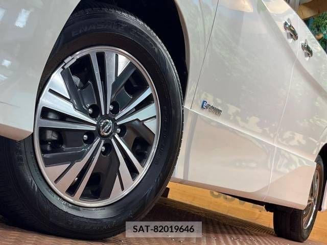 Nissan SERENA 2022-12 336276-15
