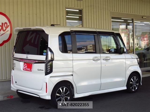 Honda N BOX CUSTOM 2017-10 364879-3