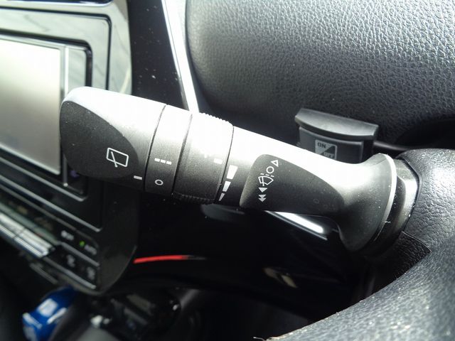 Toyota PRIUS 2019-03 15347-20