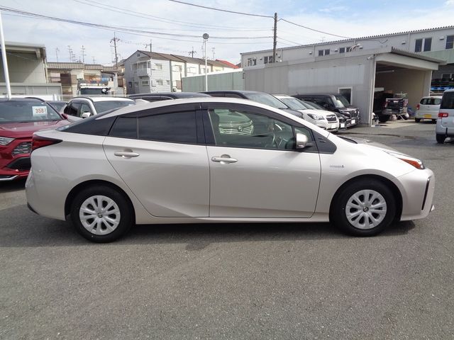Toyota PRIUS 2019-03 15347-27
