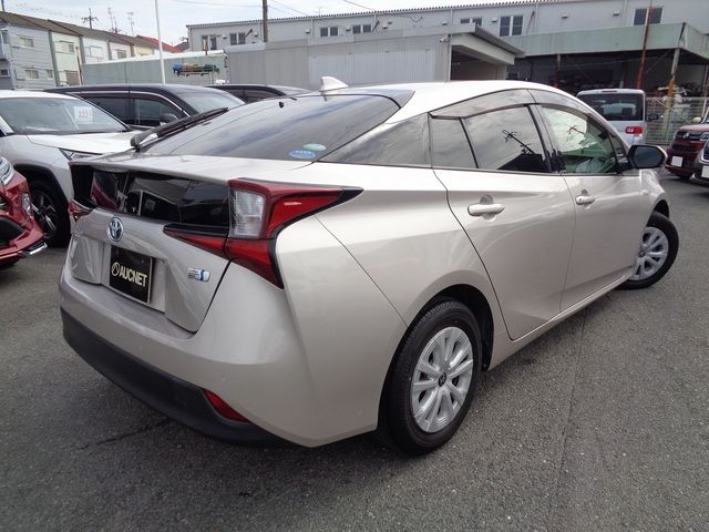 Toyota PRIUS 2019-03 15347-2
