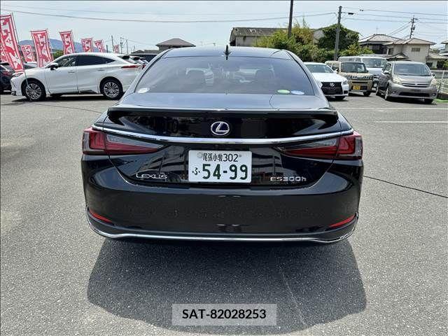 Lexus ES 2020-08 275223-15