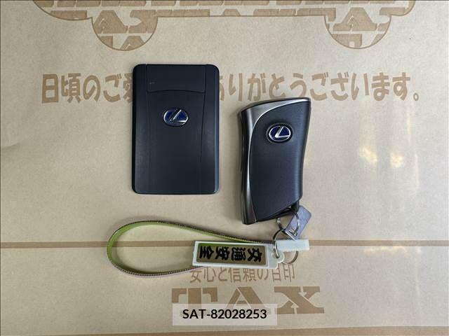 Lexus ES 2020-08 275223-18
