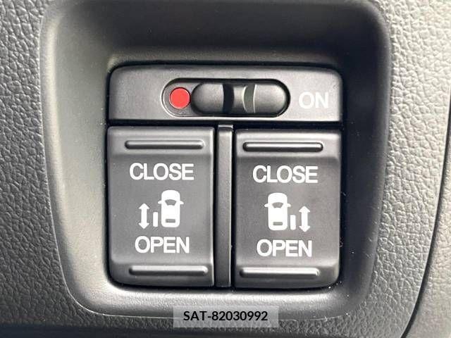 Honda N BOX CUSTOM 2015-08 364727-4