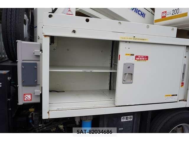 Mitsubishi CANTER 2017-11 206156-15