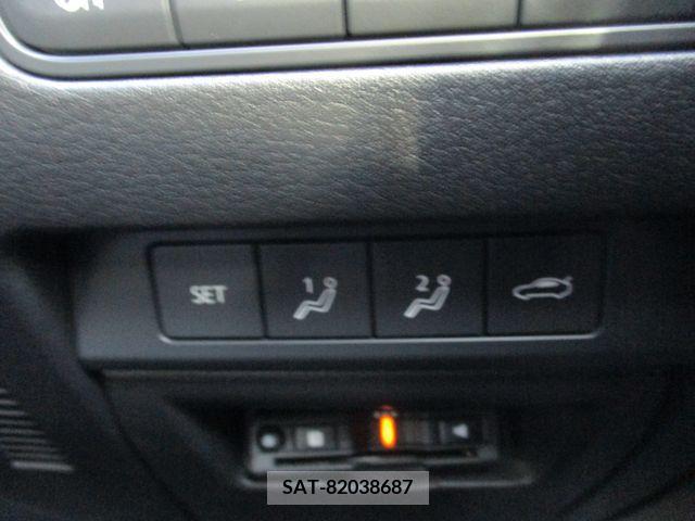 Mazda MAZDA3 2019-08 301050-7