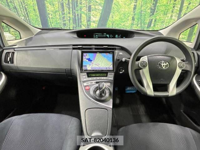 Toyota PRIUS 2014-01 282271-1