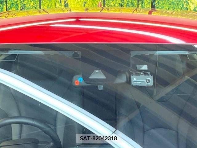 Toyota PRIUS 2019-02 393335-4