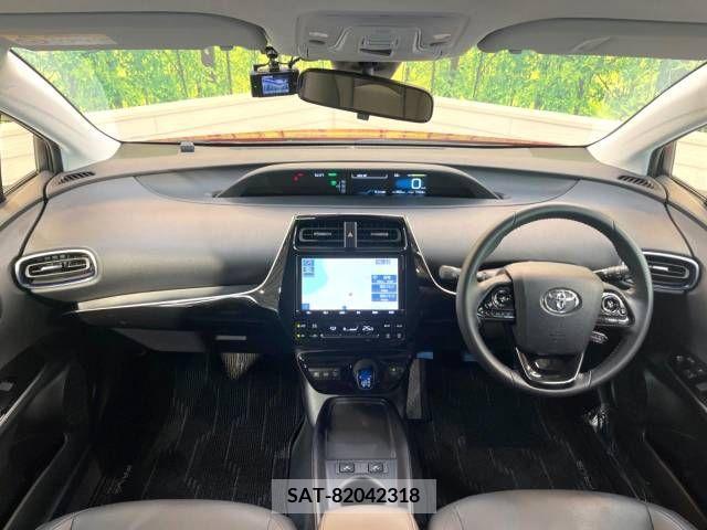 Toyota PRIUS 2019-02 393335-1