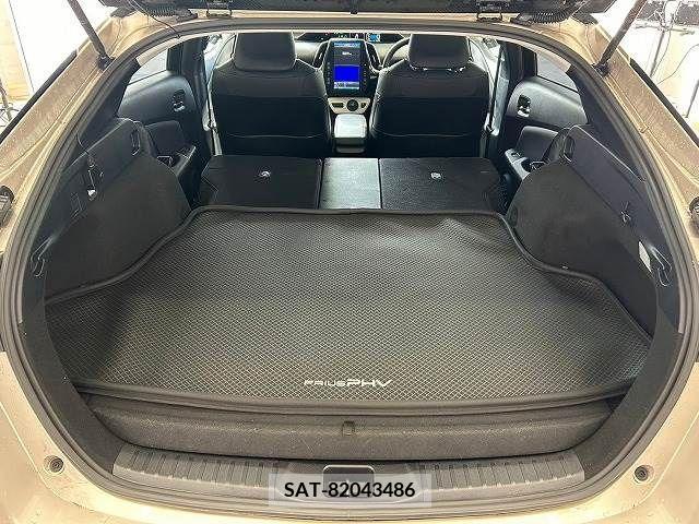Toyota PRIUS PHV 2019-02 322595-10