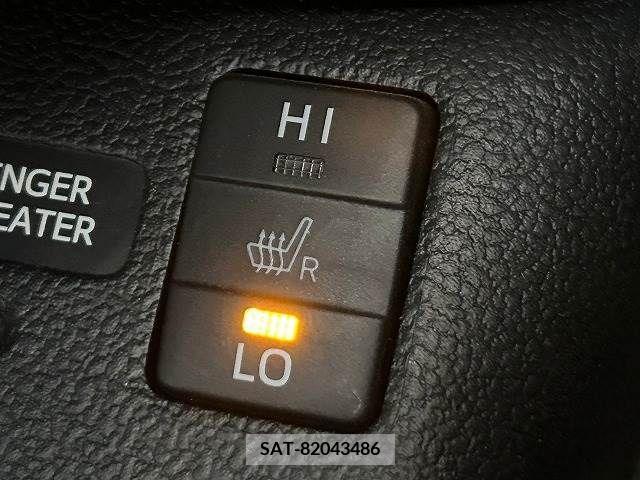 Toyota PRIUS PHV 2019-02 322595-7
