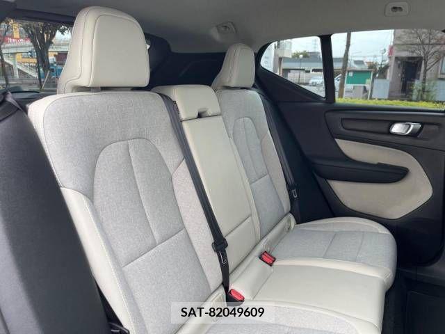 Volvo XC40 2019-04 288742-13