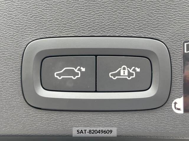 Volvo XC40 2019-04 288742-8