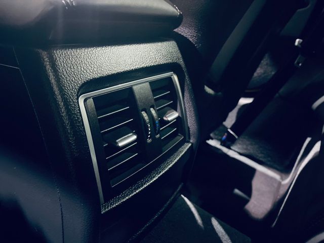 Bmw M4  8692-18