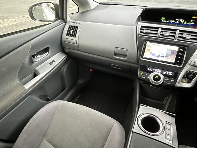 Toyota PRIUS ALPHA 2012-02 1885-7