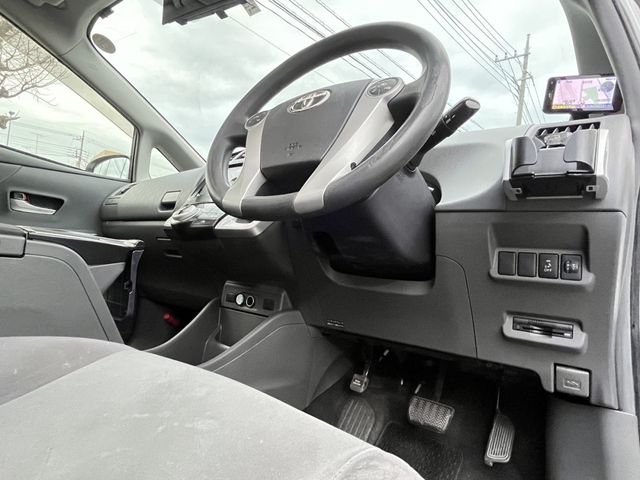 Toyota PRIUS ALPHA 2012-02 1885-9
