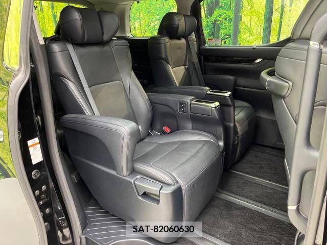 Toyota ALPHARD 2017-08 299395-9