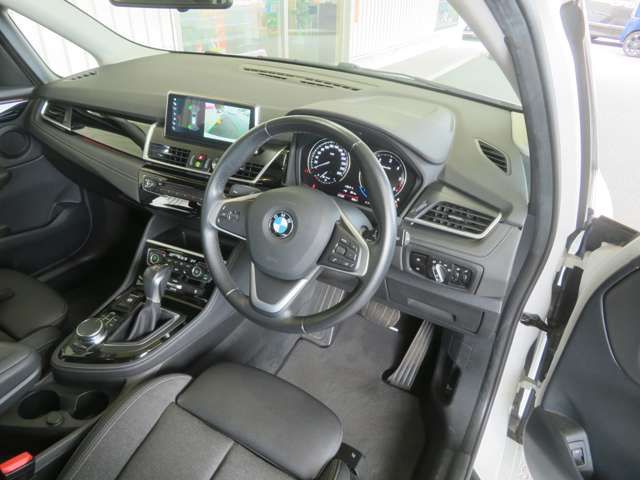 Bmw 2 SERIES 2018-11 9815-7