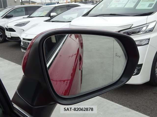 Lexus NX 2021-06 371692-16