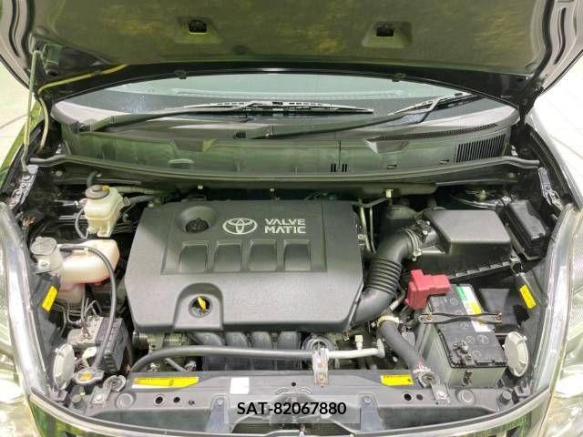 Toyota ISIS 2010-08 345192-19