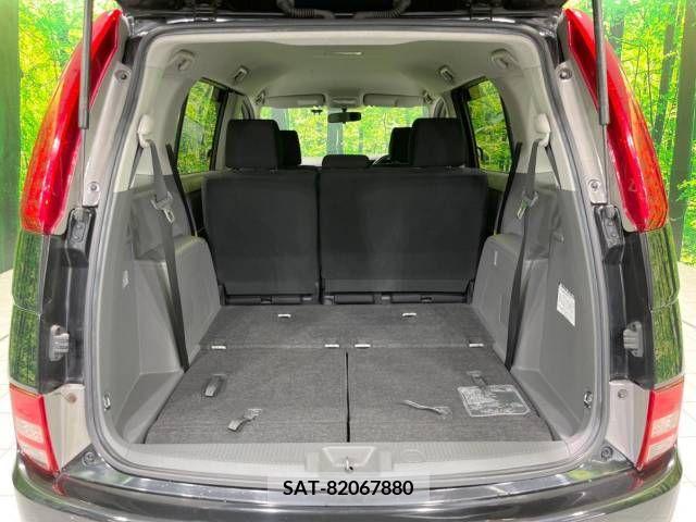 Toyota ISIS 2010-08 345192-11