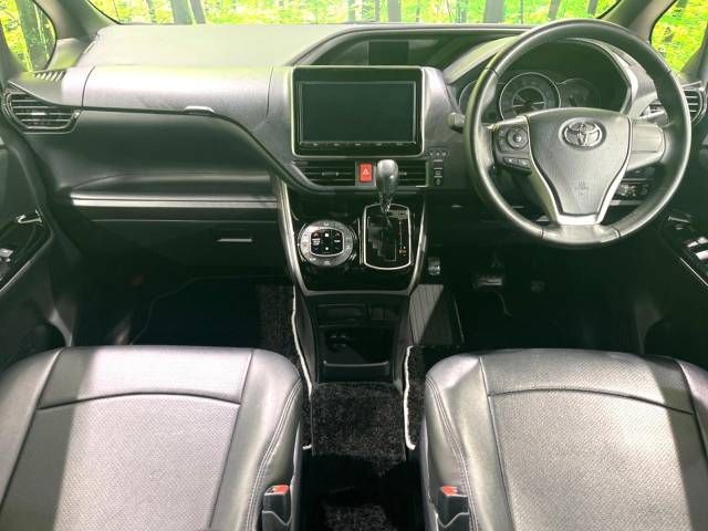 Toyota VOXY 2020-01 19065-1
