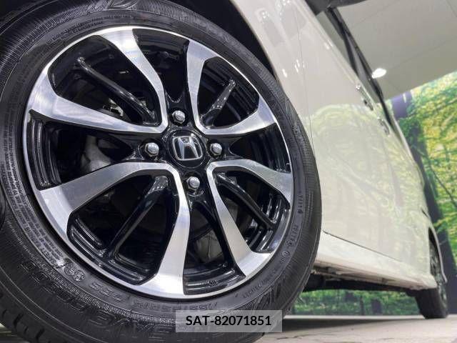 Honda N BOX CUSTOM 2018-03 212750-13