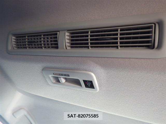 Mitsubishi DELICA MINI 2023-08 253635-12