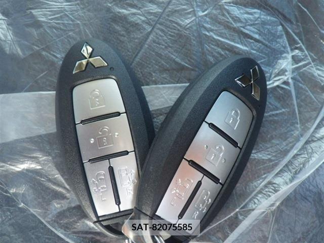 Mitsubishi DELICA MINI 2023-08 253635-15