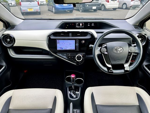 Toyota AQUA 2019-02 181931-1