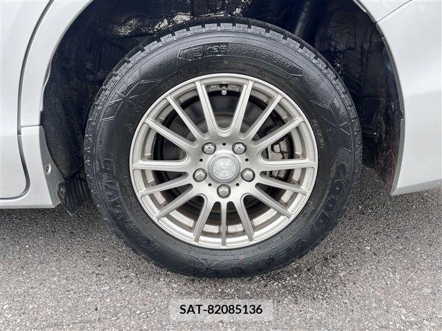 Toyota ESQUIRE 2016-04 396477-9