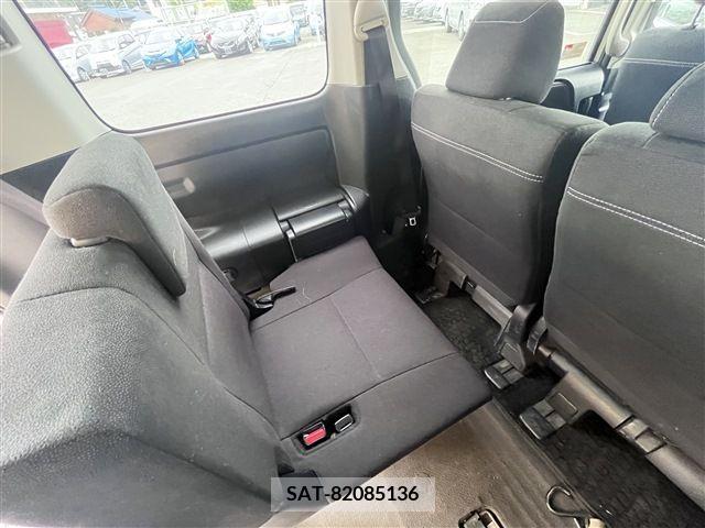 Toyota ESQUIRE 2016-04 396477-24