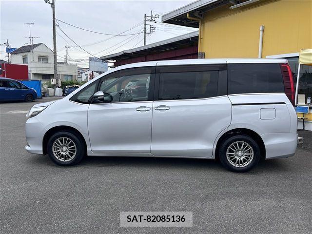 Toyota ESQUIRE 2016-04 396477-8