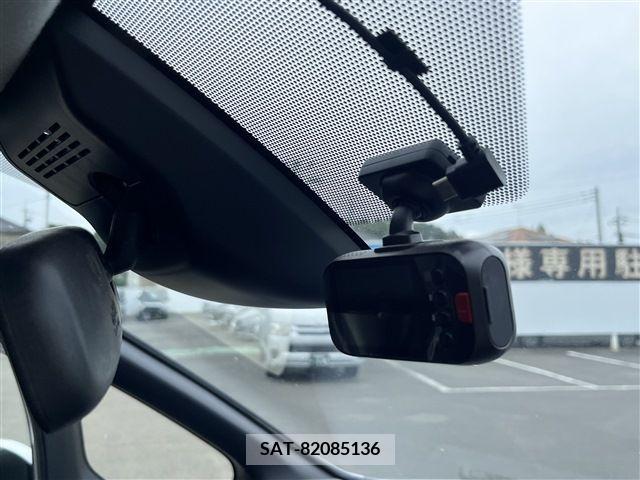 Toyota ESQUIRE 2016-04 396477-14