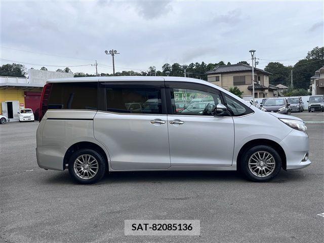 Toyota ESQUIRE 2016-04 396477-7